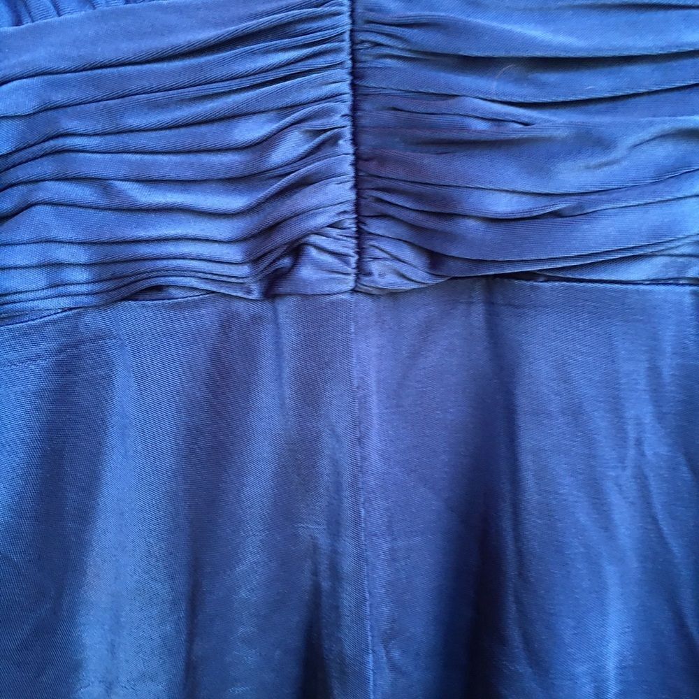 Bcbg max Royal Satin Pleated Luxury Tank! - Picture 5 of 8